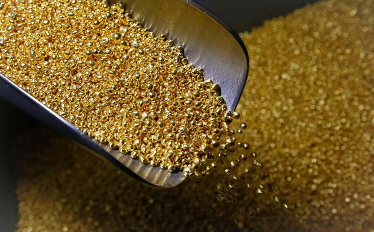 Ouro cai para mínimos de dois meses com tensões EUA-Irã; petróleo dispara e Fed sinaliza alta de juros