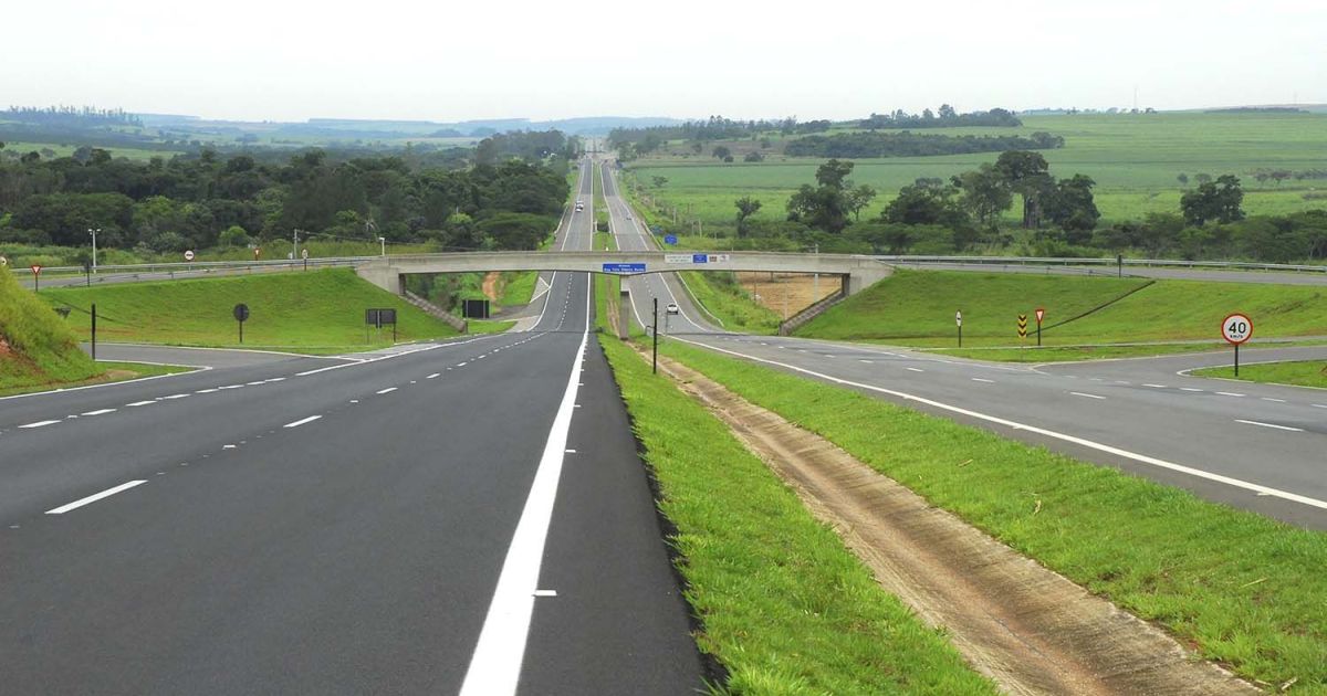 "Concessões Inteligentes: Governo Lança Novo Modelo para Rodovias Federais com Tarifa Reduzida e Obra Pública"