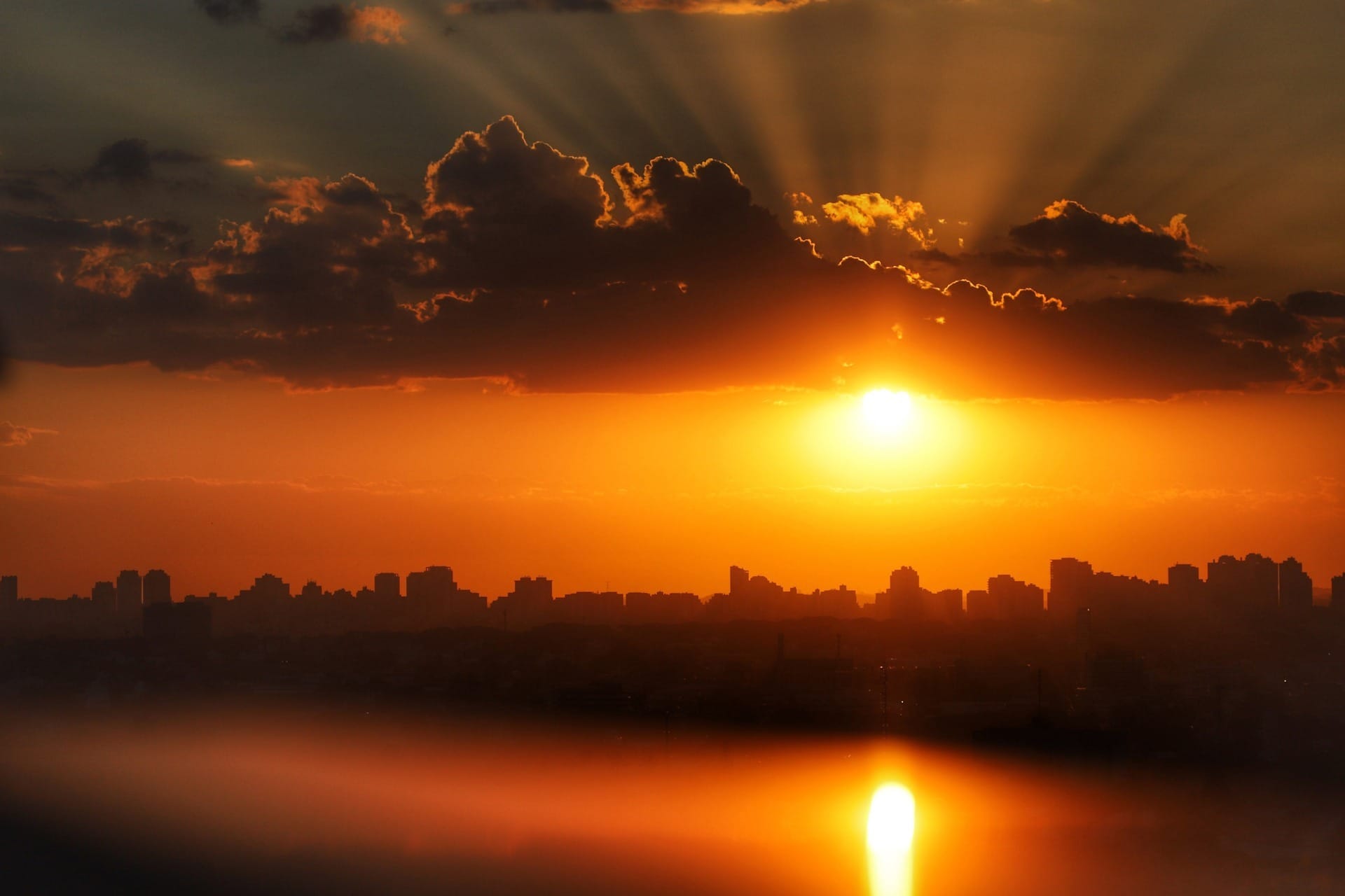 "Onda de Calor no Brasil: Impacto na Safra 2025/26 e Desafios Climáticos para Produtores"