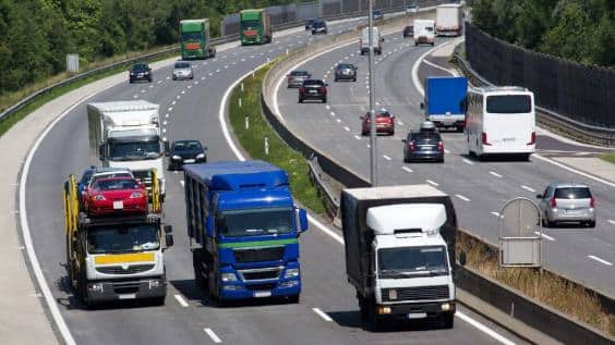 4 benefícios do transporte rodoviário na logística