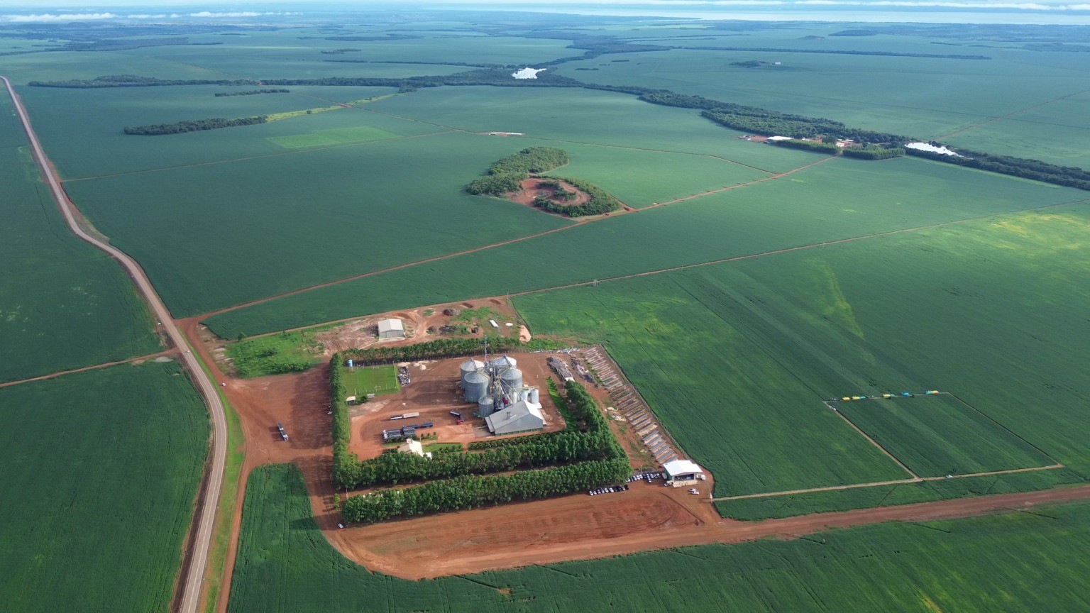 Abertura Nacional da Colheita da Soja 2025/26 no Tocantins: Transformação Econômica e Sustentabilidade em Debate