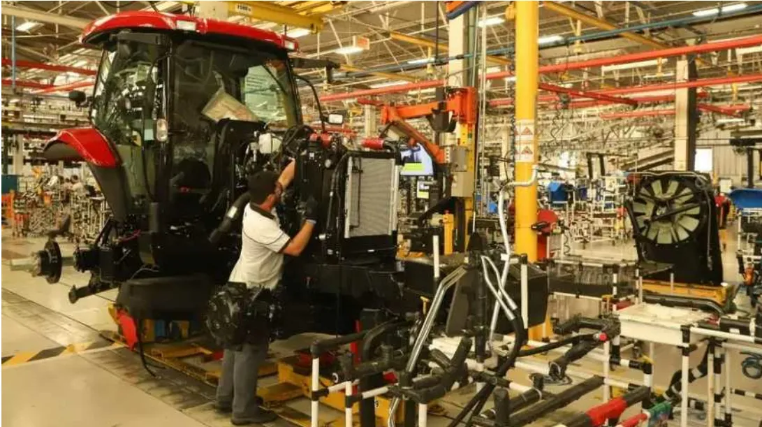 Receita com máquinas agrícolas cai 17,9% no quadrimestre, mas exportações avançam 20,1%