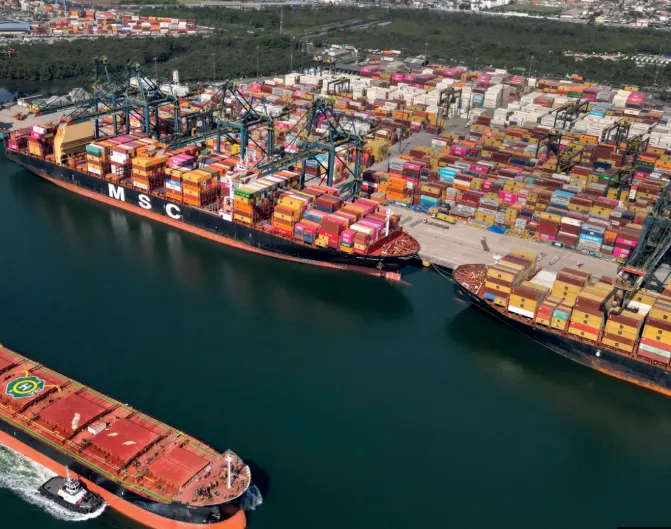 Tarifaço dos EUA causa perda de US$ 9,7 bilhões nas exportações de municípios brasileiros
