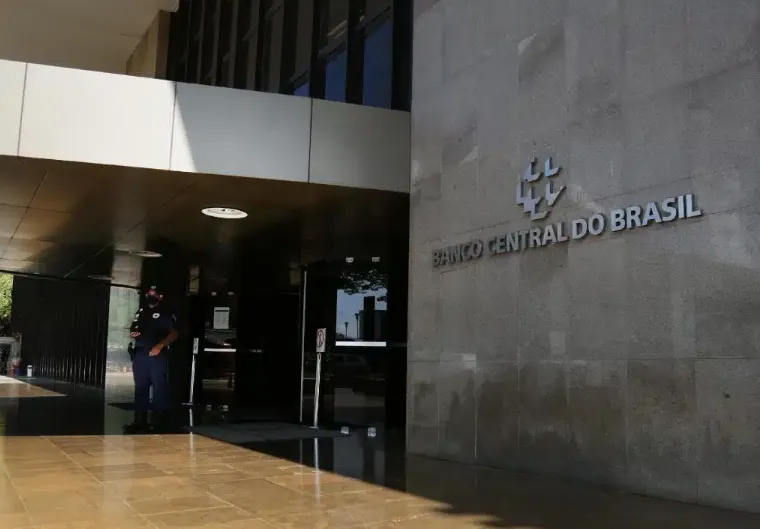 Renegociação de dívidas rurais de até R$ 100 bilhões segue travada nos bancos