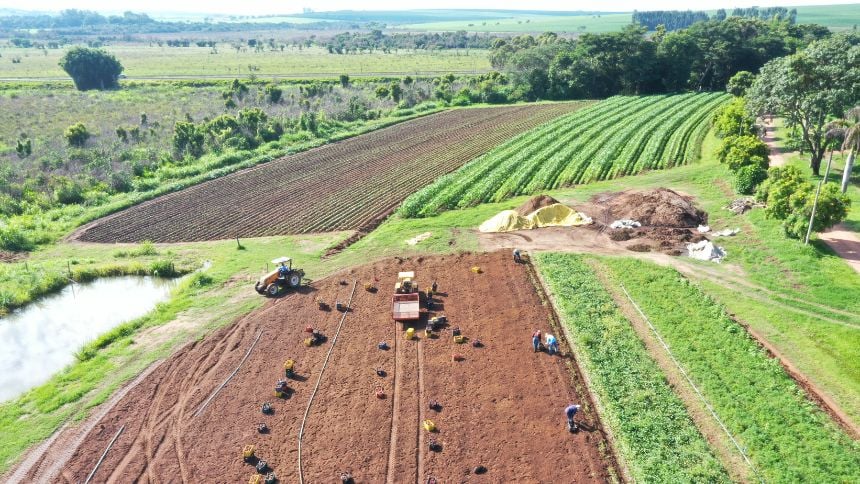 "Programa Terra da Gente: Lula Anuncia R$ 2,7 Bilhões para Reforma Agrária e Soberania Alimentar"