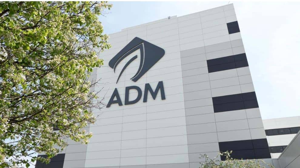ADM expande esmagamento de soja no Brasil com novas fábricas e logística eficiente para atender demanda interna e aumentar o valor agregado