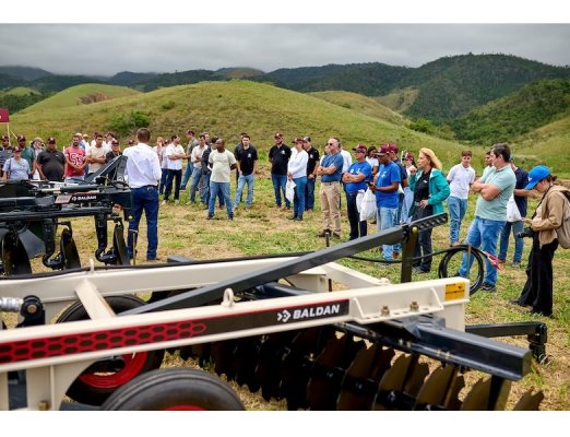 Dia de Campo em Cordisburgo (MG) reúne produtores com Embrapa e Baldan para discutir ILP, manejo do solo e tecnologias agrícolas
