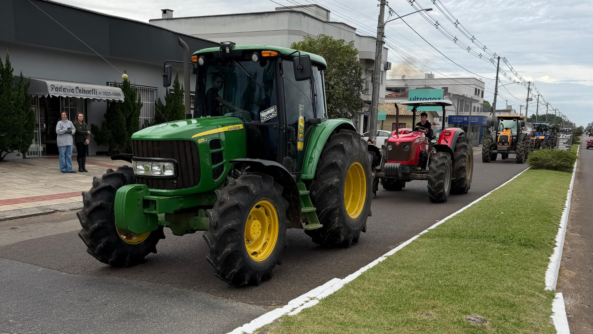Turvo transforma tradição e potência agrícola em uma das maiores festas do Sul catarinense
