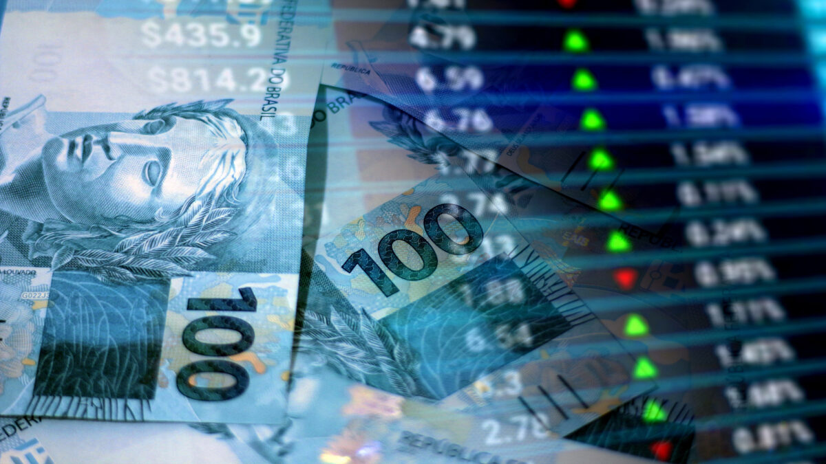 "Ibovespa Bate Recorde Histórico com Queda do Dólar e IPCA-15 em Foco: Prepare-se para a Superquarta"