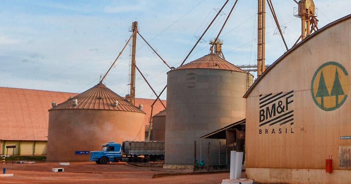 Cooperativismo mineiro cresce em 2025: movimenta R$ 184 bilhões, gera 64,1 mil empregos e representa 1/6 do PIB de Minas Gerais (setores Crédito, Agro