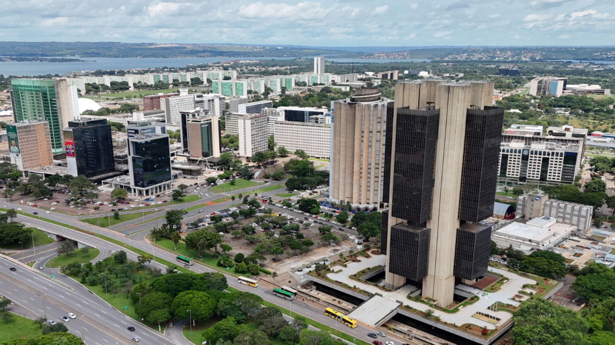 Tendência de Inflação Desacelera: Selic se Mantém Estável e Corte nos Juros é Esperado em 2024