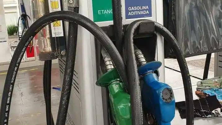 Etanol hidratado fica em média 63,7% do preço da gasolina em maio e continua mais vantajoso, mas vendas caem 2,8%