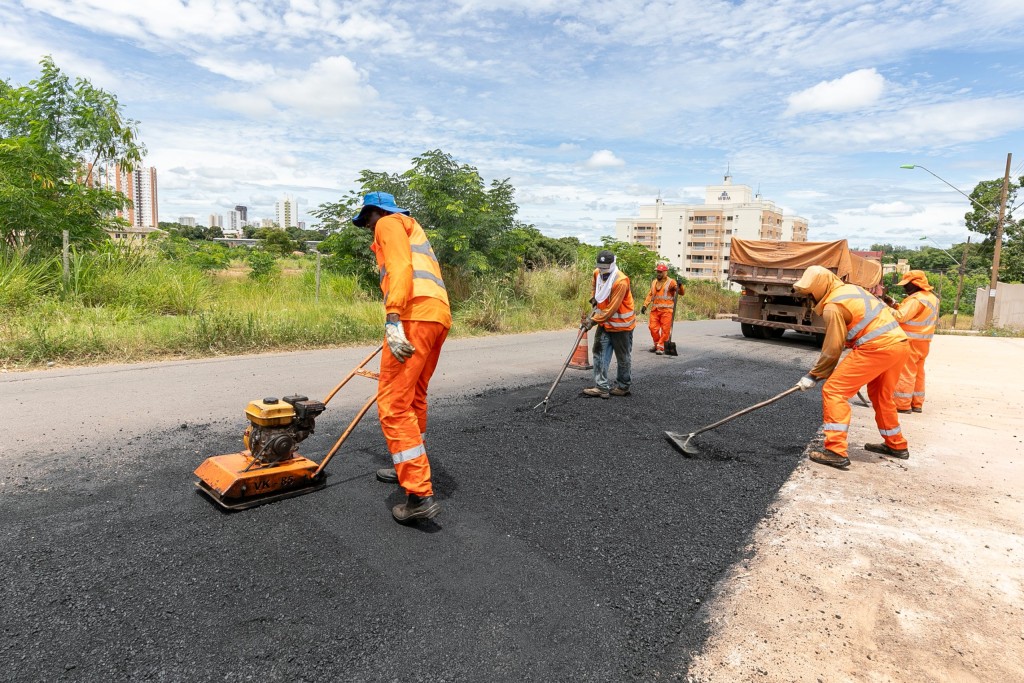 Operação Tapa-Buracos em Cuiabá: Mais de 5.200 Reparo Viário em Janeiro e Resultado Recorde em 2025!