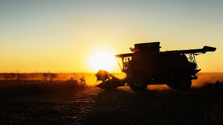 PEC da Jornada 6x1 pode frear a indústria de máquinas e agravar a falta de mão de obra, alerta Abimaq