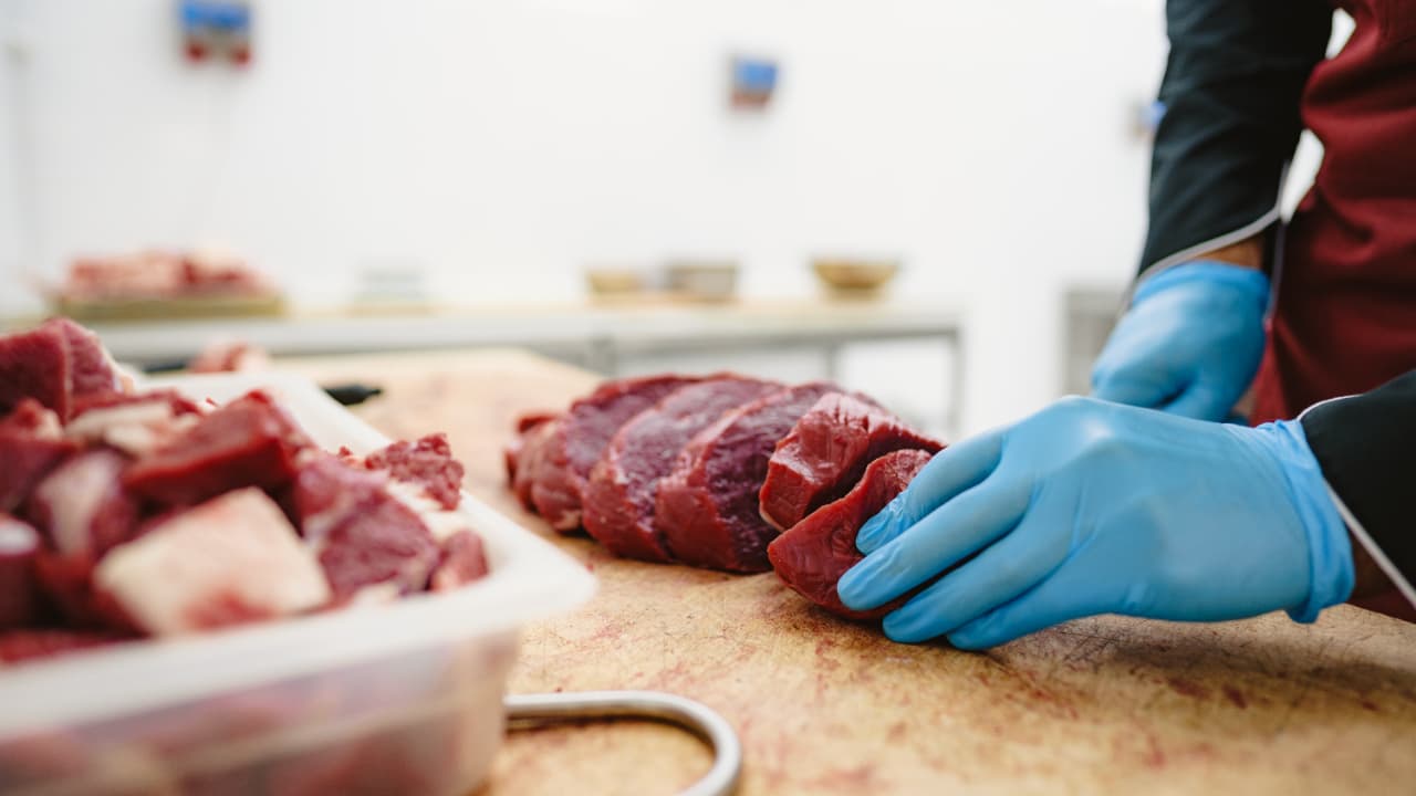 "SIF: Segurança Alimentar e Expansão Internacional no Mercado de Produtos de Origem Animal"
