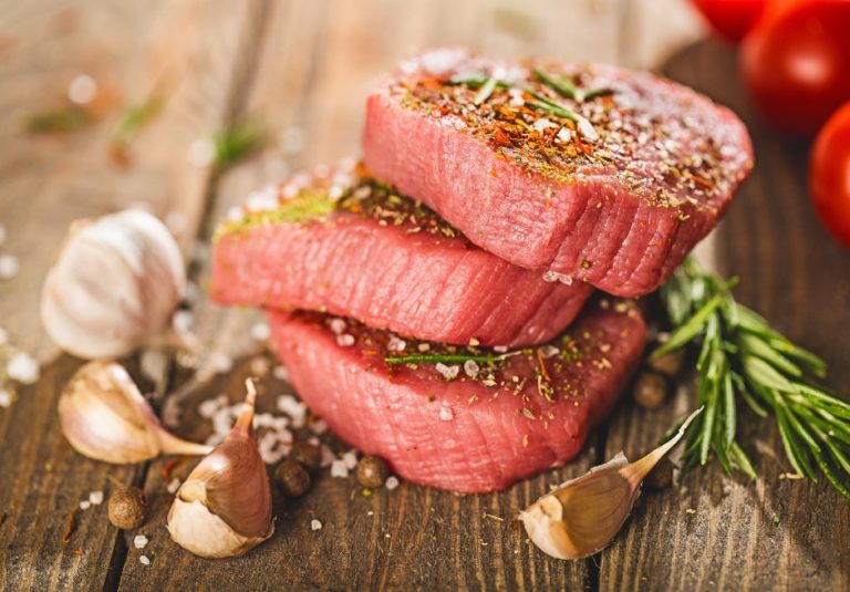 Frigoríficos fecham a mão e preço da carne fica em R$ 310,00/@