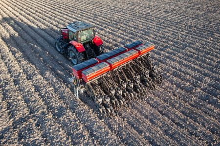 Massey Ferguson lança plantadeira para soja e milho em terras baixas