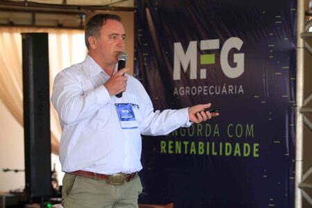 Gigante do confinamento chega aos pampas