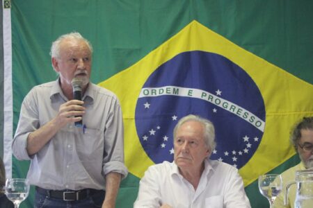 “Democracia na qual nenhum de nós se sente representado”, diz Lewandowski em evento do MST
