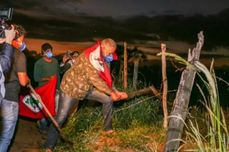 CNA entra com liminar no STF para impedir invasões de terras