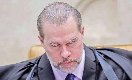 “A política e a cidadania não precisam da tutela de juízes”, afirma editorial do Estadão