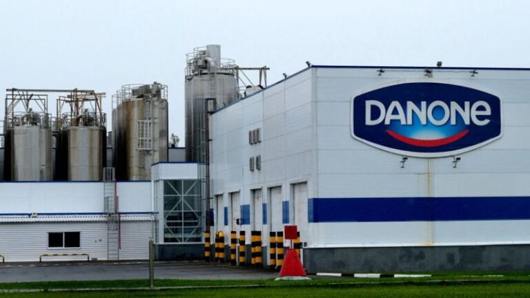 Putin assume controle da Danone na Rússia