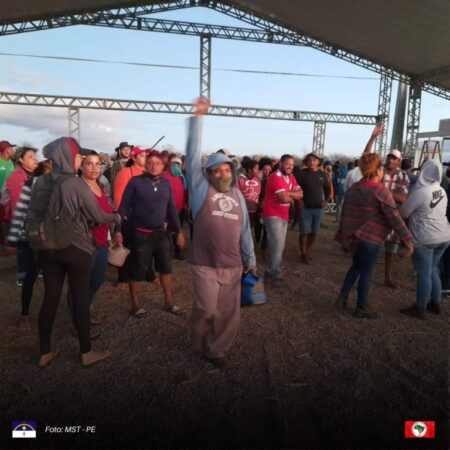 FPA protesta contra nova invasão, MST sai após acordo com governo