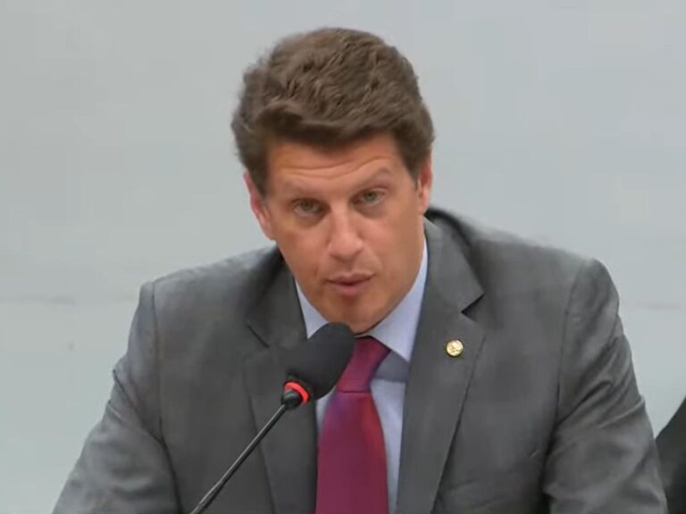 “O PT apoia o crime e ataca os produtores”, aponta relatório da CPI do MST